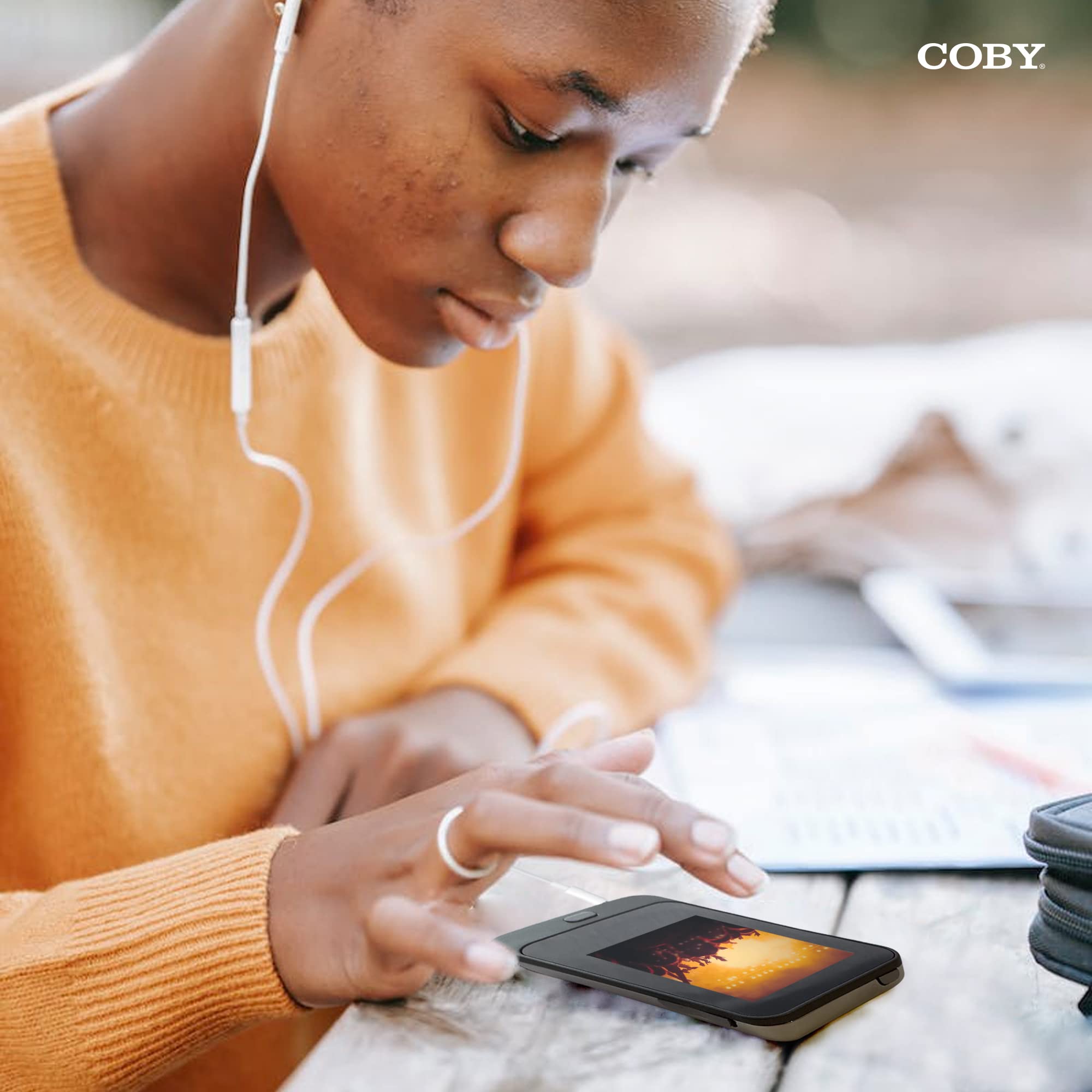 Coby 2-Inch 4GB Video MP3 Player